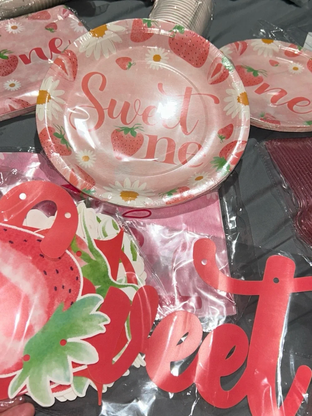 Pink Strawberry & Daisy Disposable Party Tableware Set